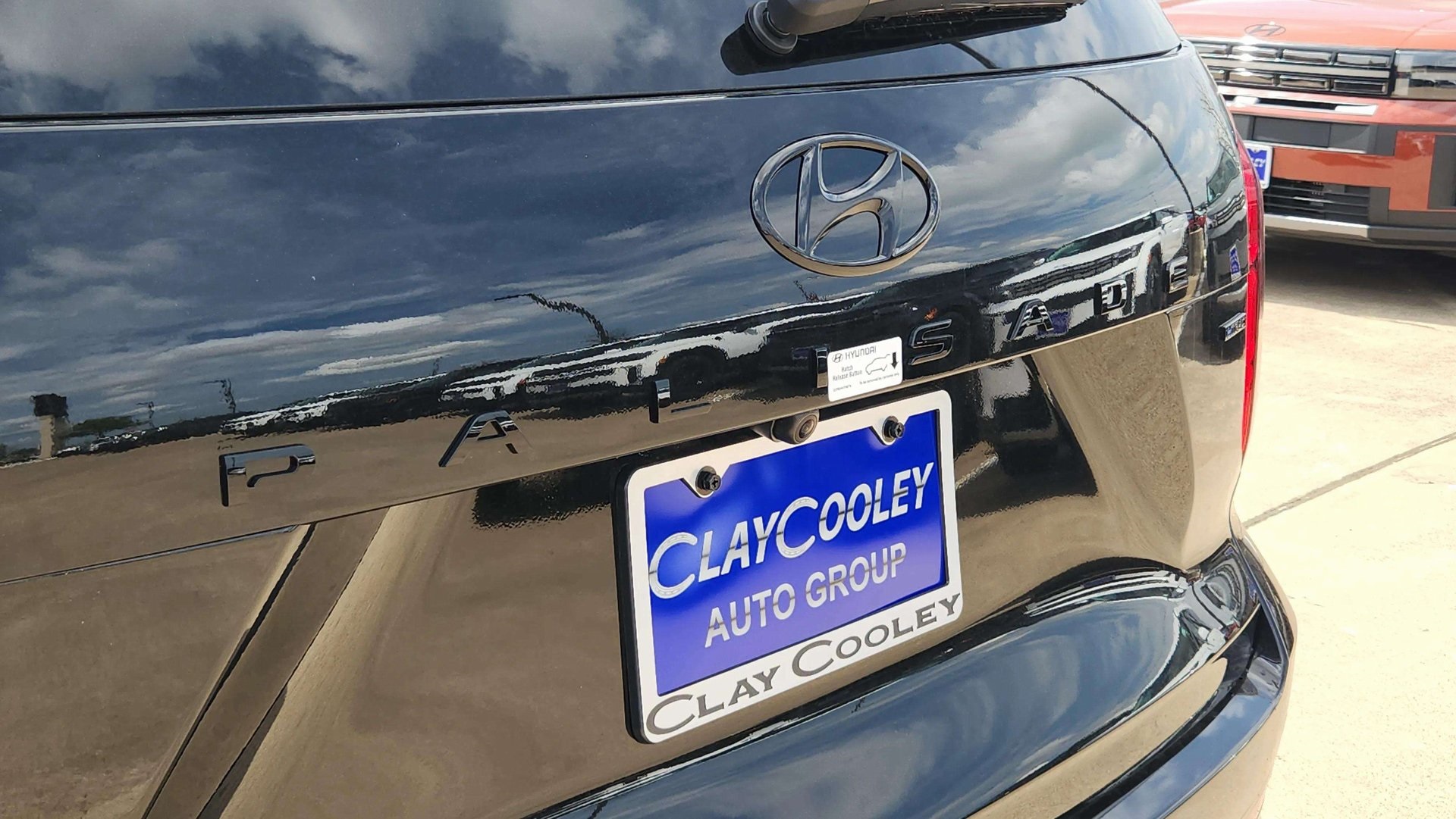 Vehicle image 28 of 36