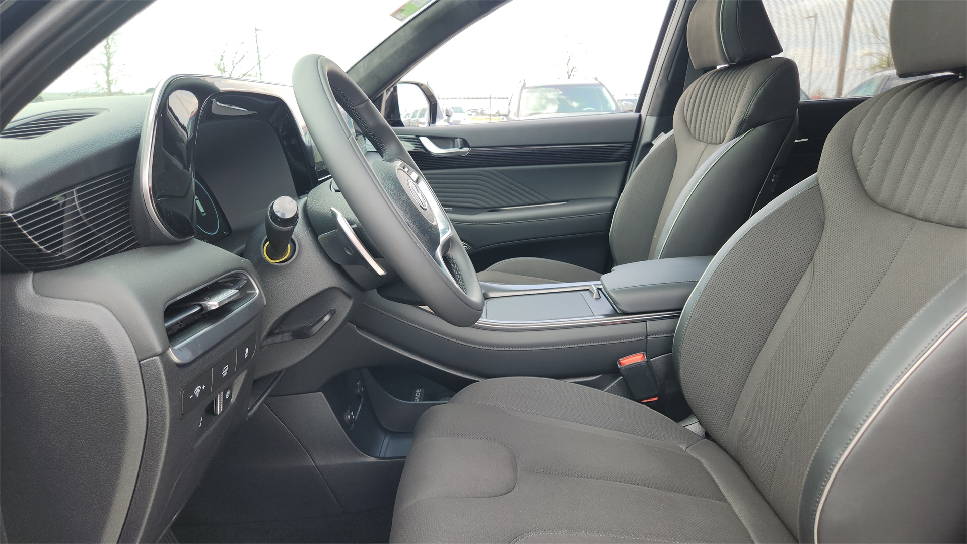 Vehicle image 10 of 29