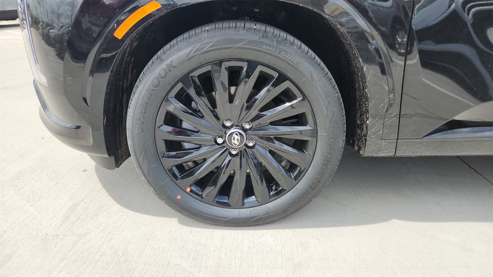 Vehicle image 11 of 29