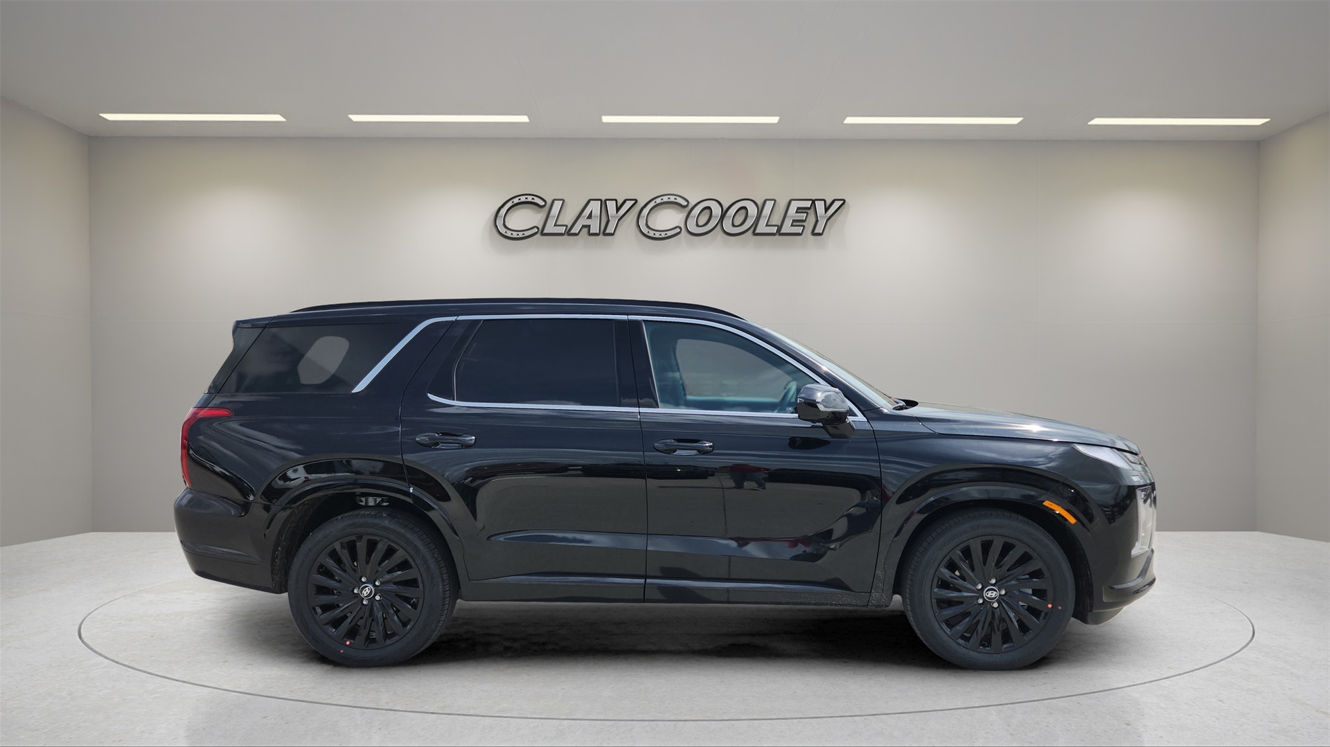 Vehicle image 4 of 29