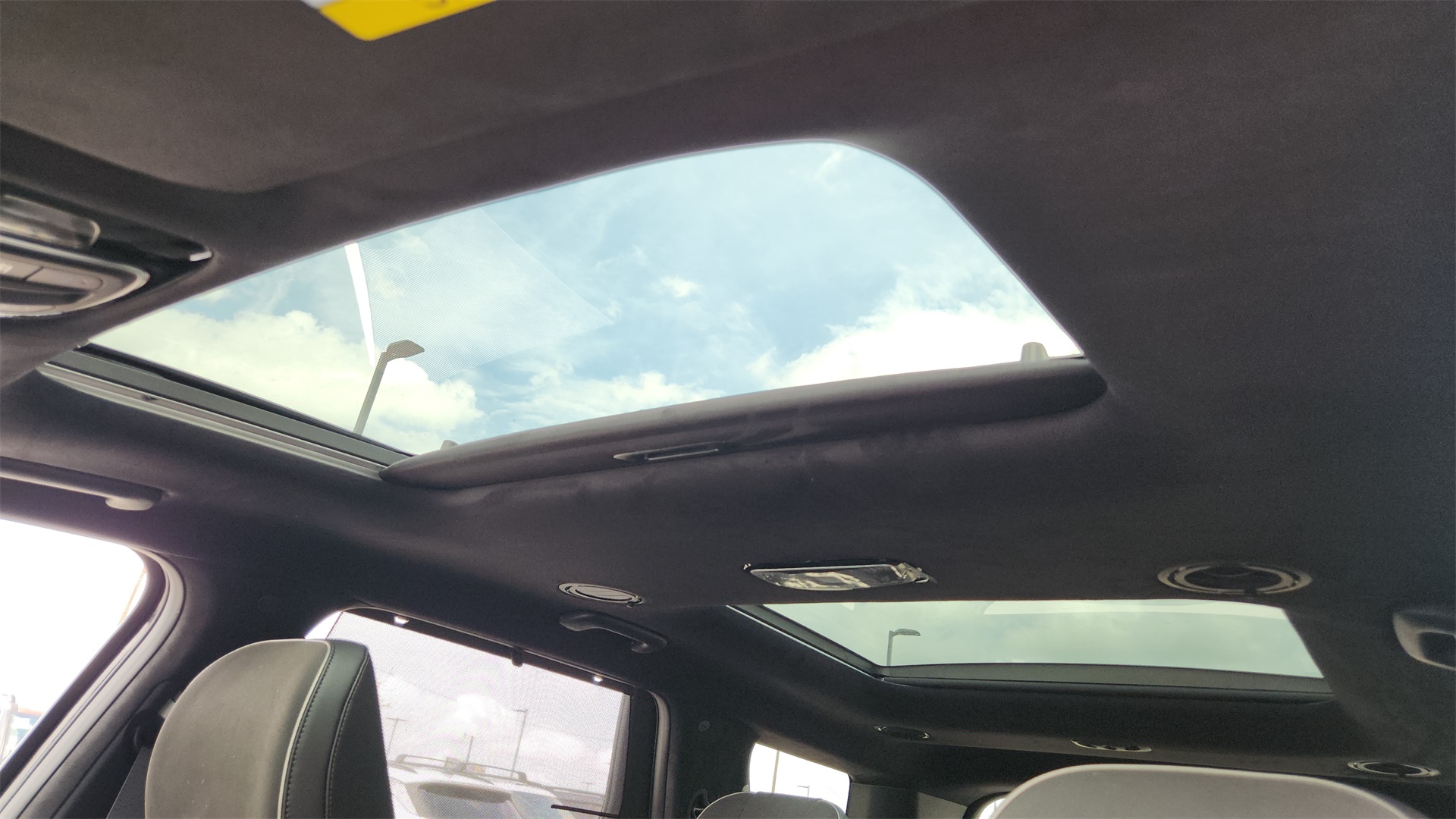 Vehicle image 12 of 29