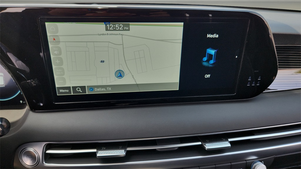 Vehicle image 20 of 26