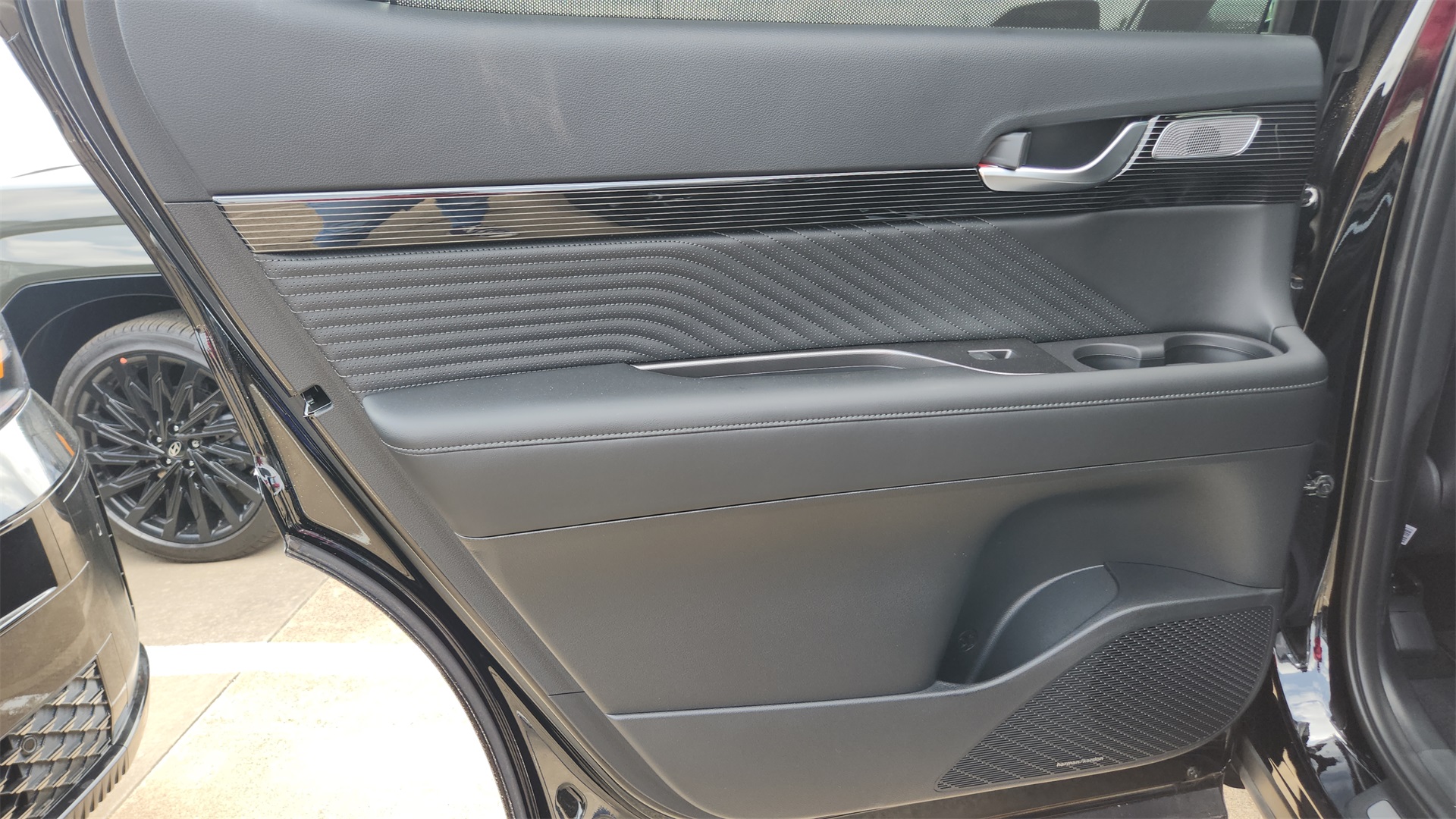 Vehicle image 28 of 28