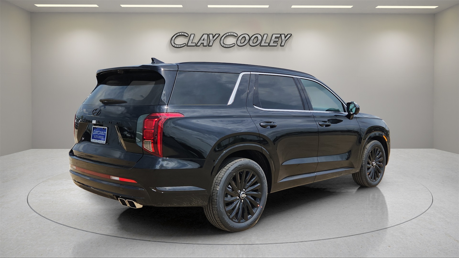 Vehicle image 5 of 28