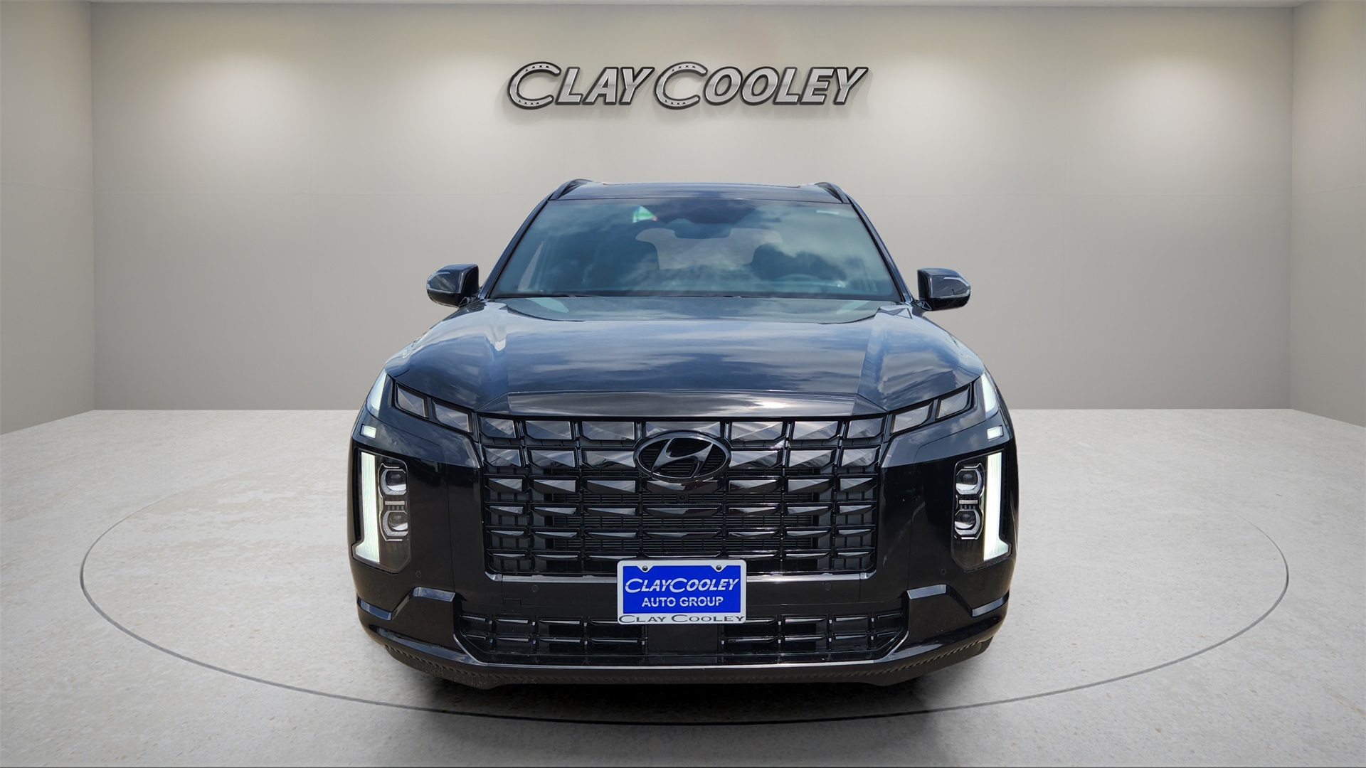 Vehicle image 2 of 28