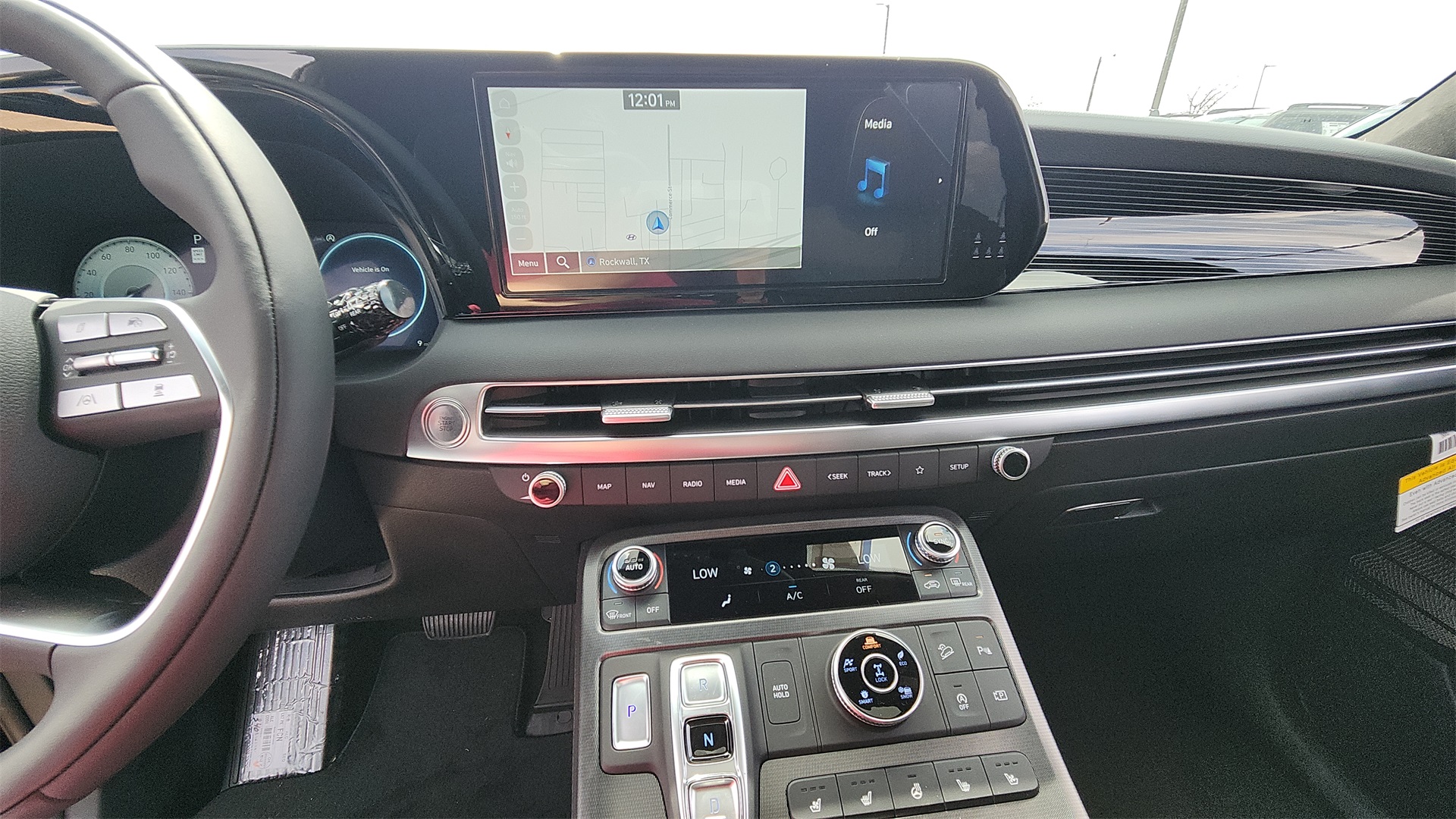 Vehicle image 23 of 28