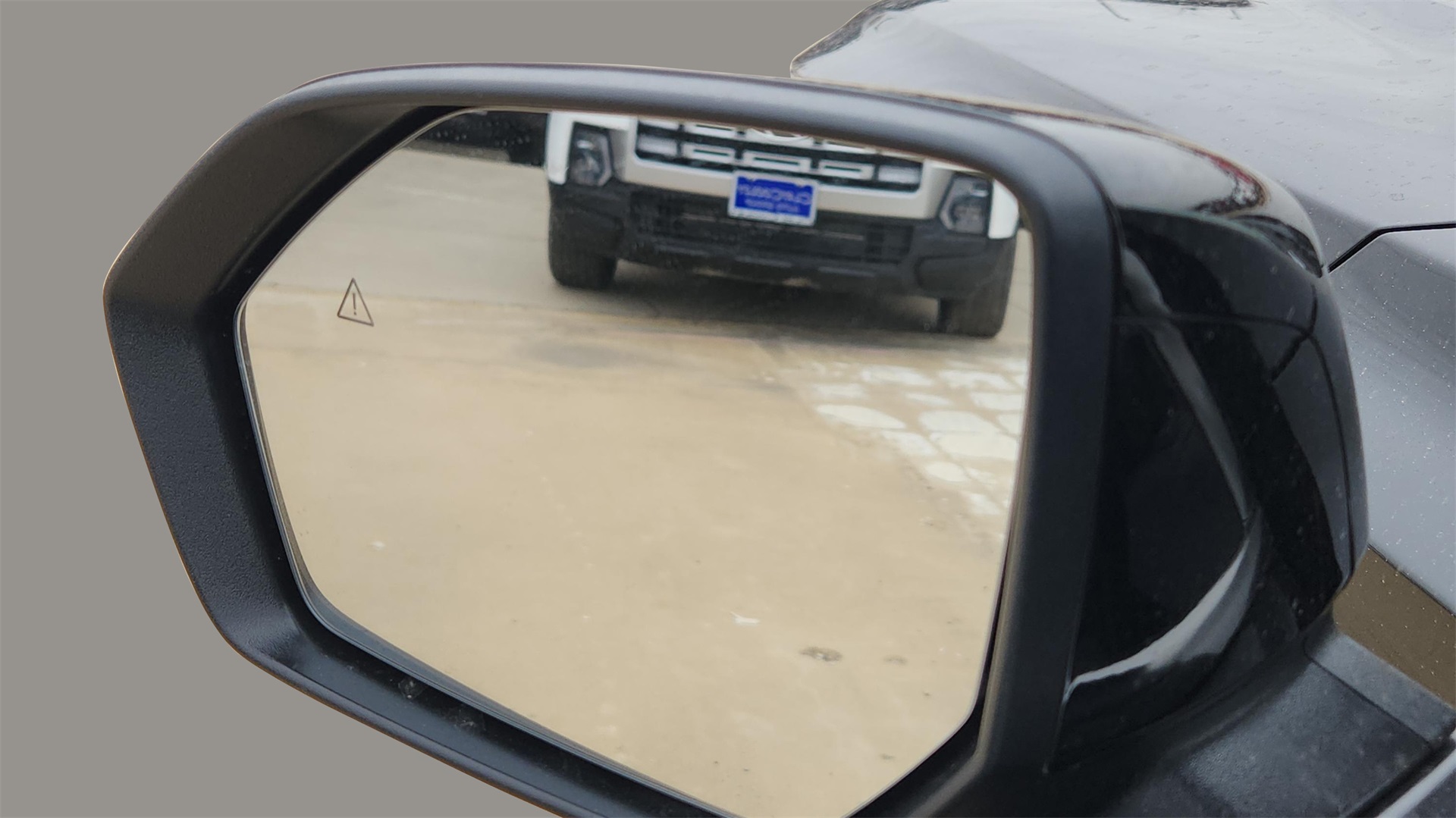 Vehicle image 11 of 22