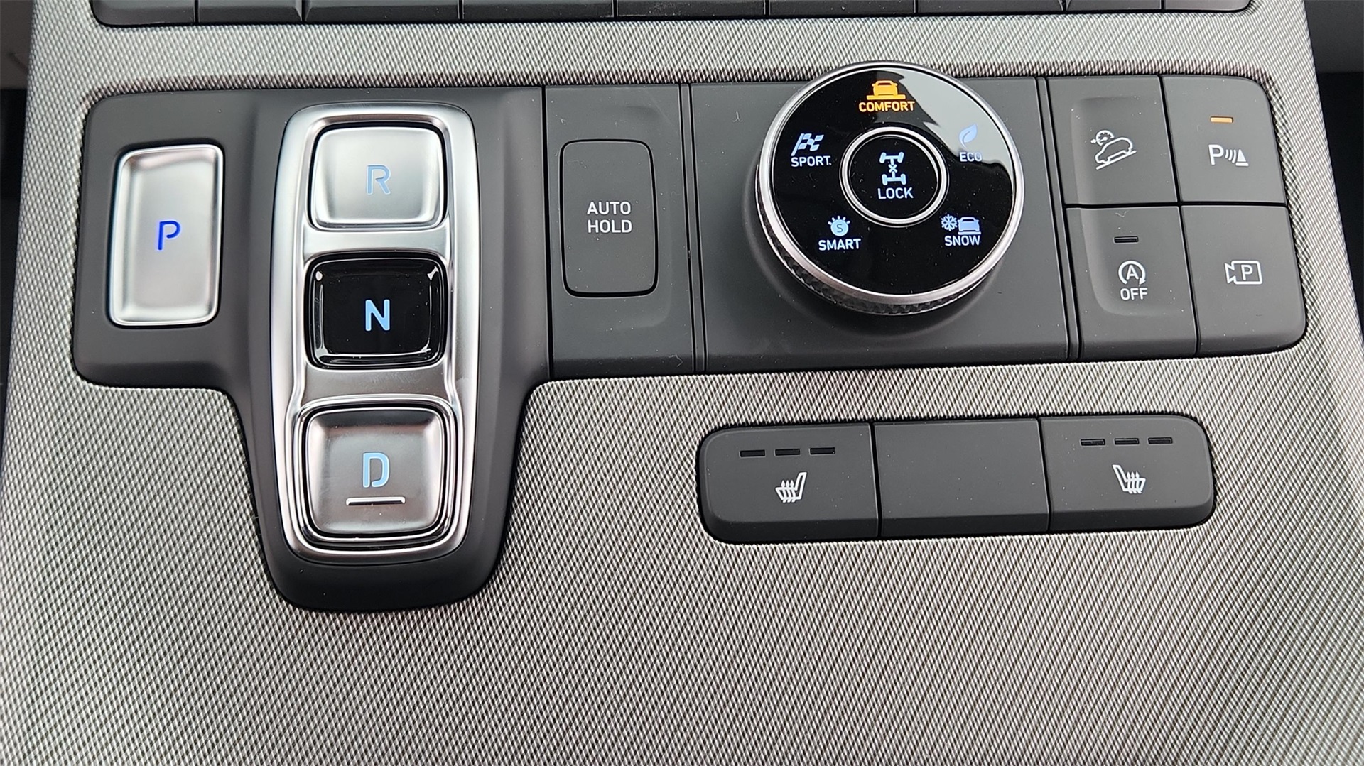 Vehicle image 17 of 22