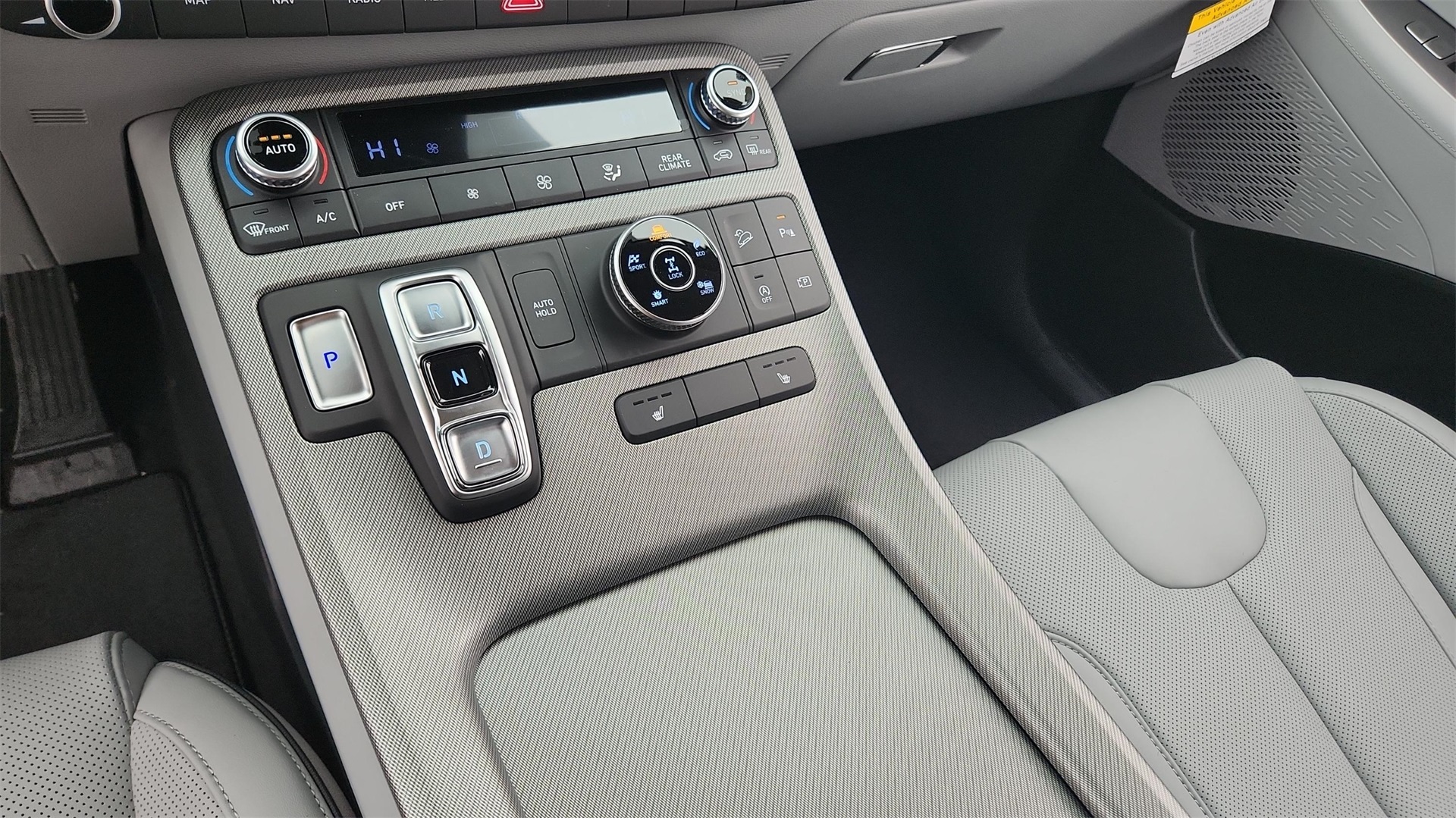 Vehicle image 13 of 22