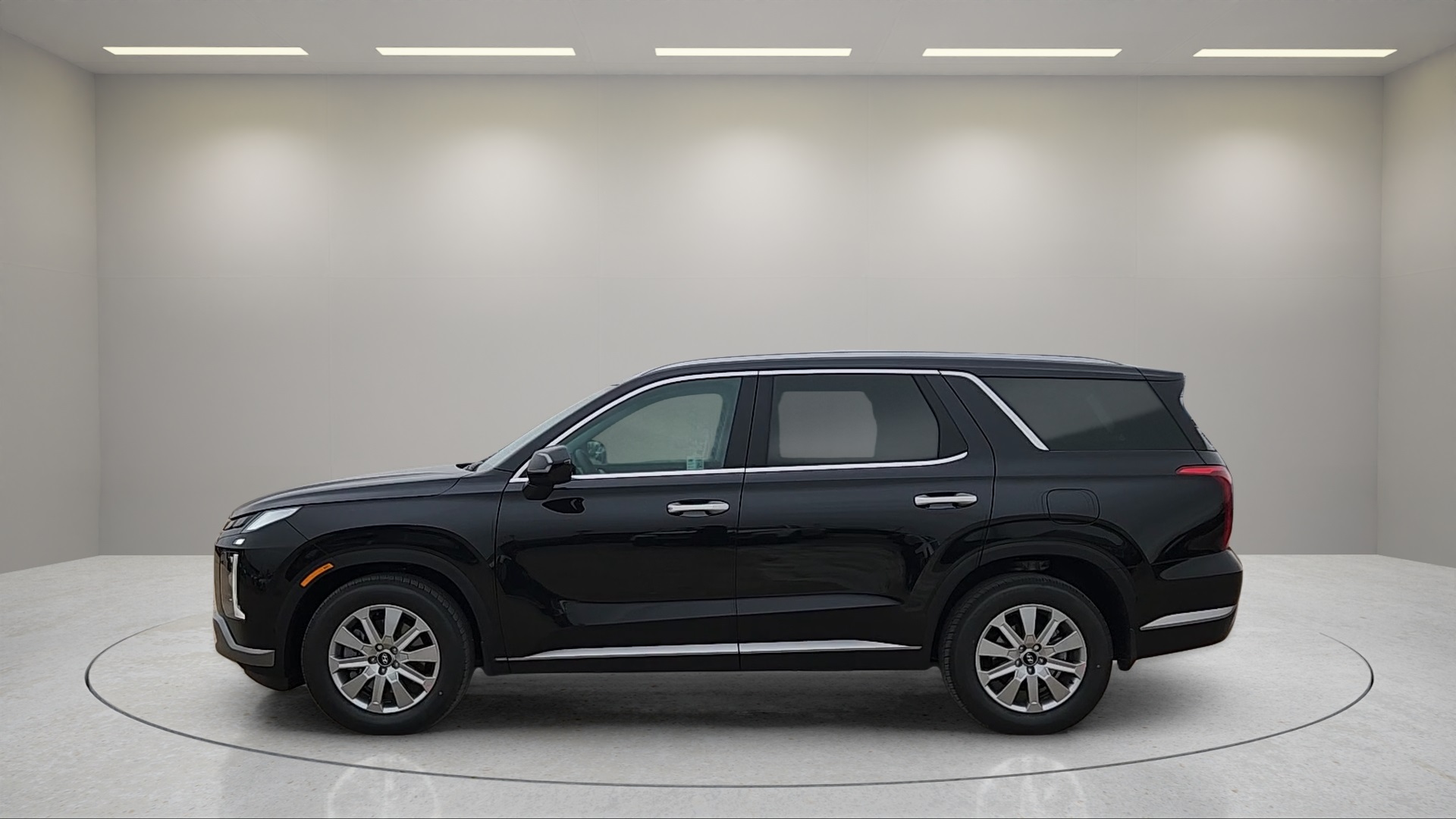 Vehicle image 8 of 22