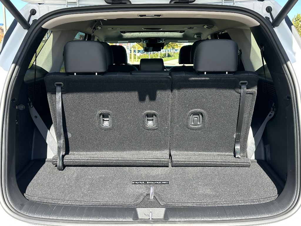 Vehicle image 7 of 25