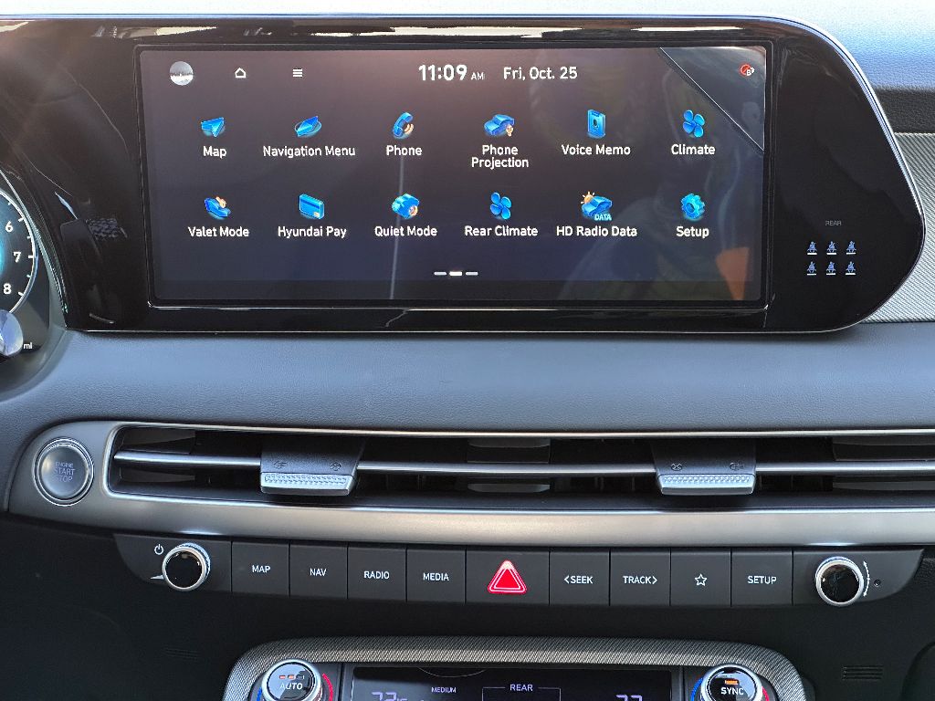 Vehicle image 15 of 25
