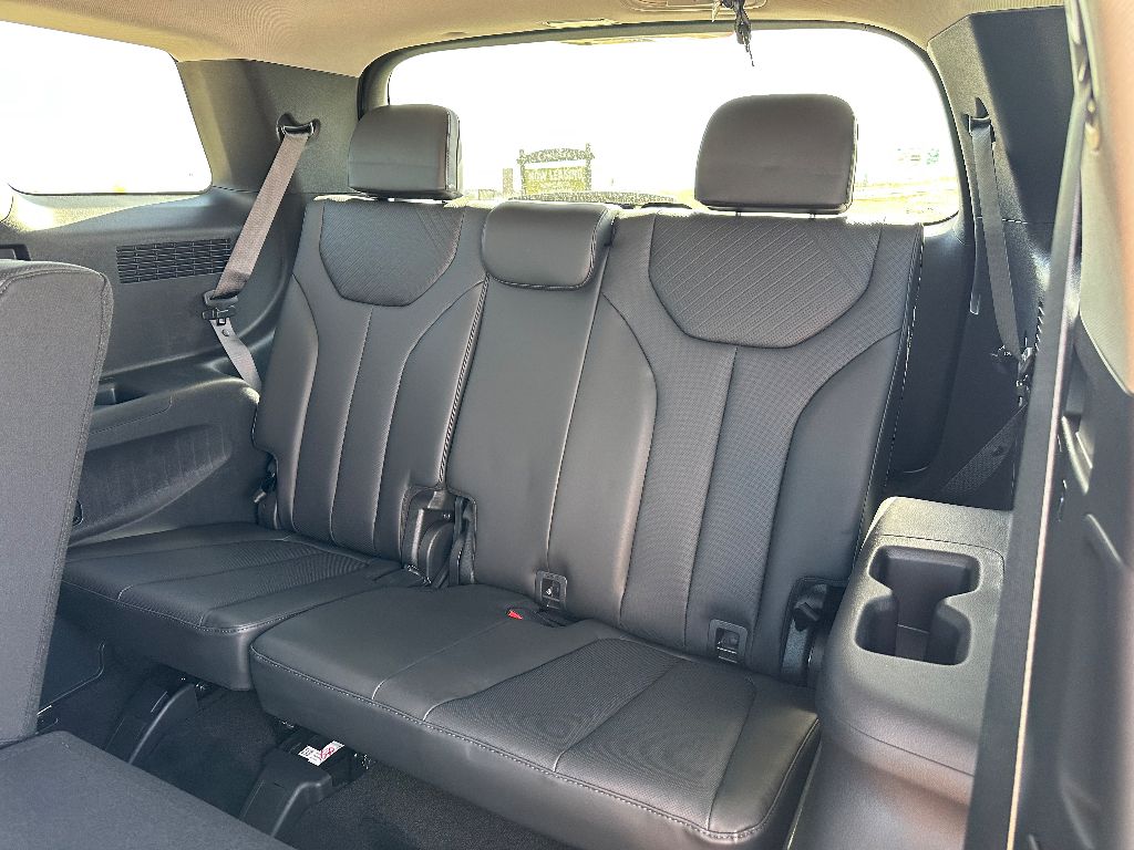 Vehicle image 25 of 25