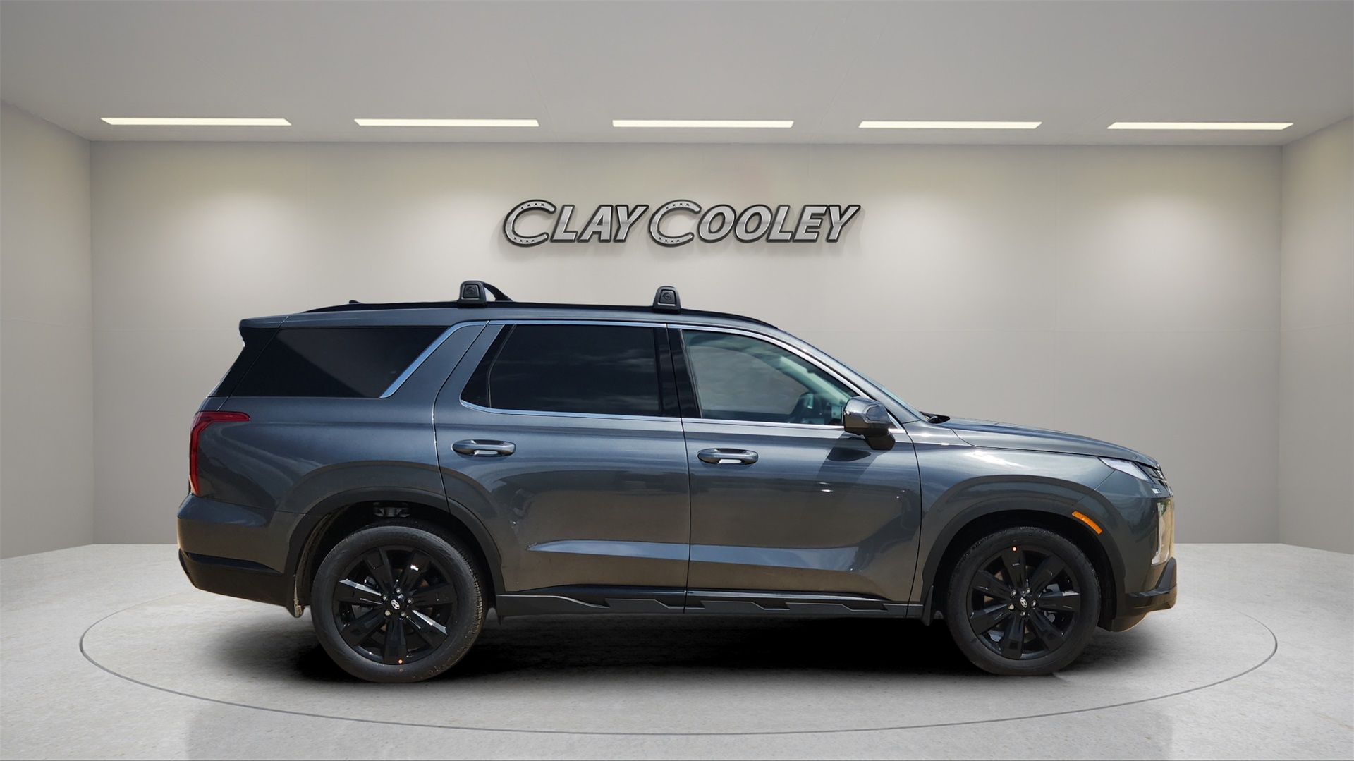 Vehicle image 4 of 31