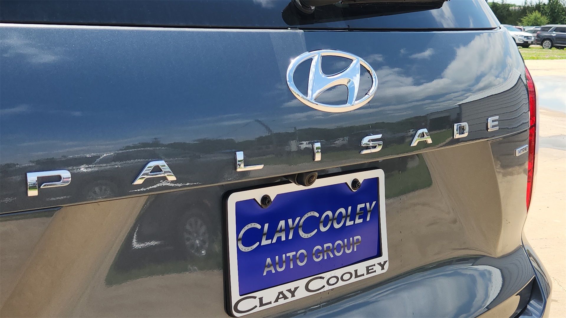Vehicle image 26 of 31