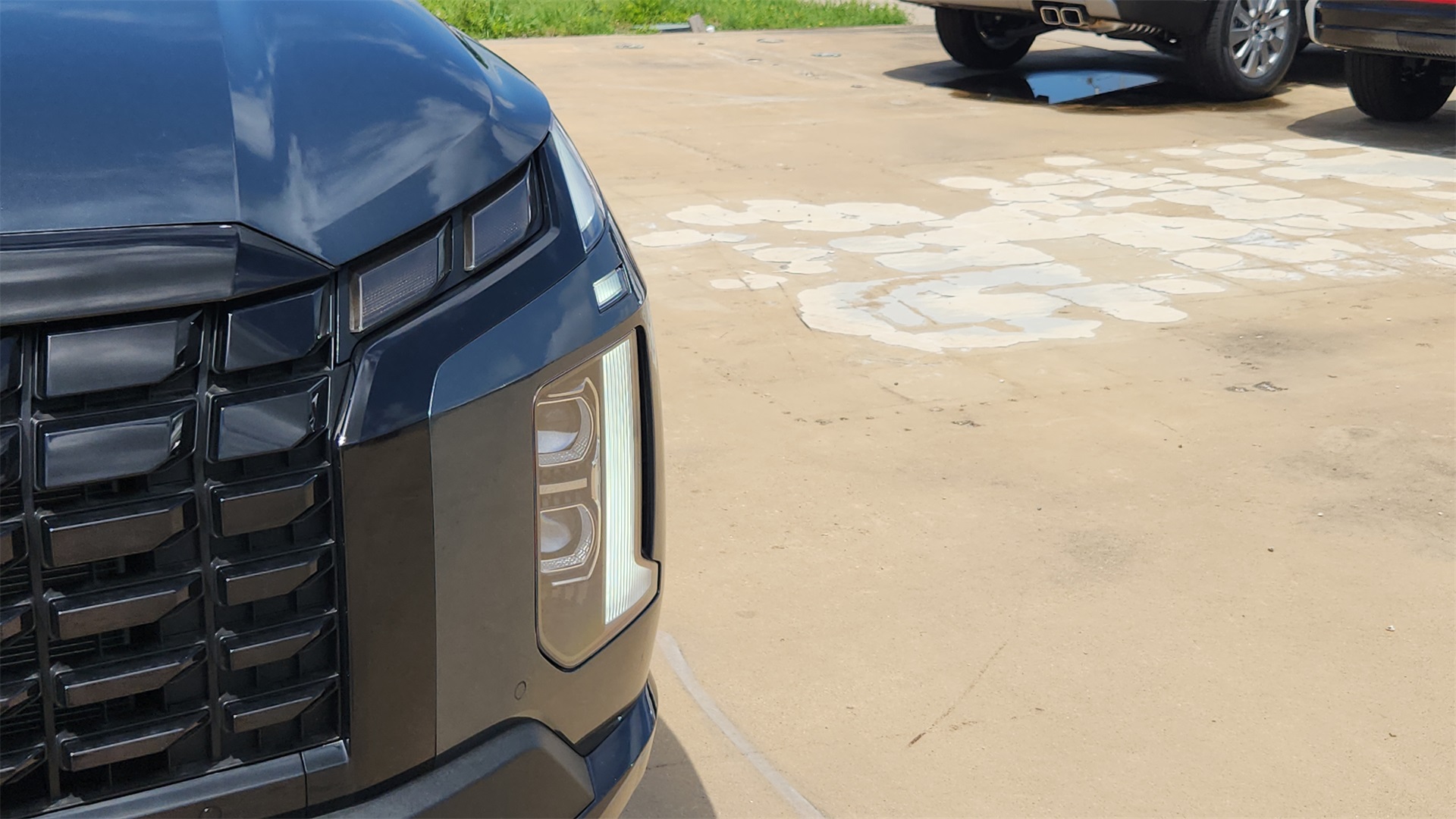 Vehicle image 18 of 31