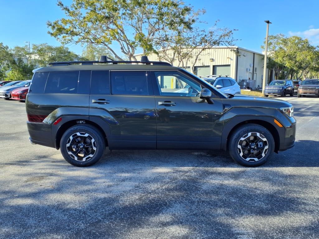 Vehicle image 4 of 39
