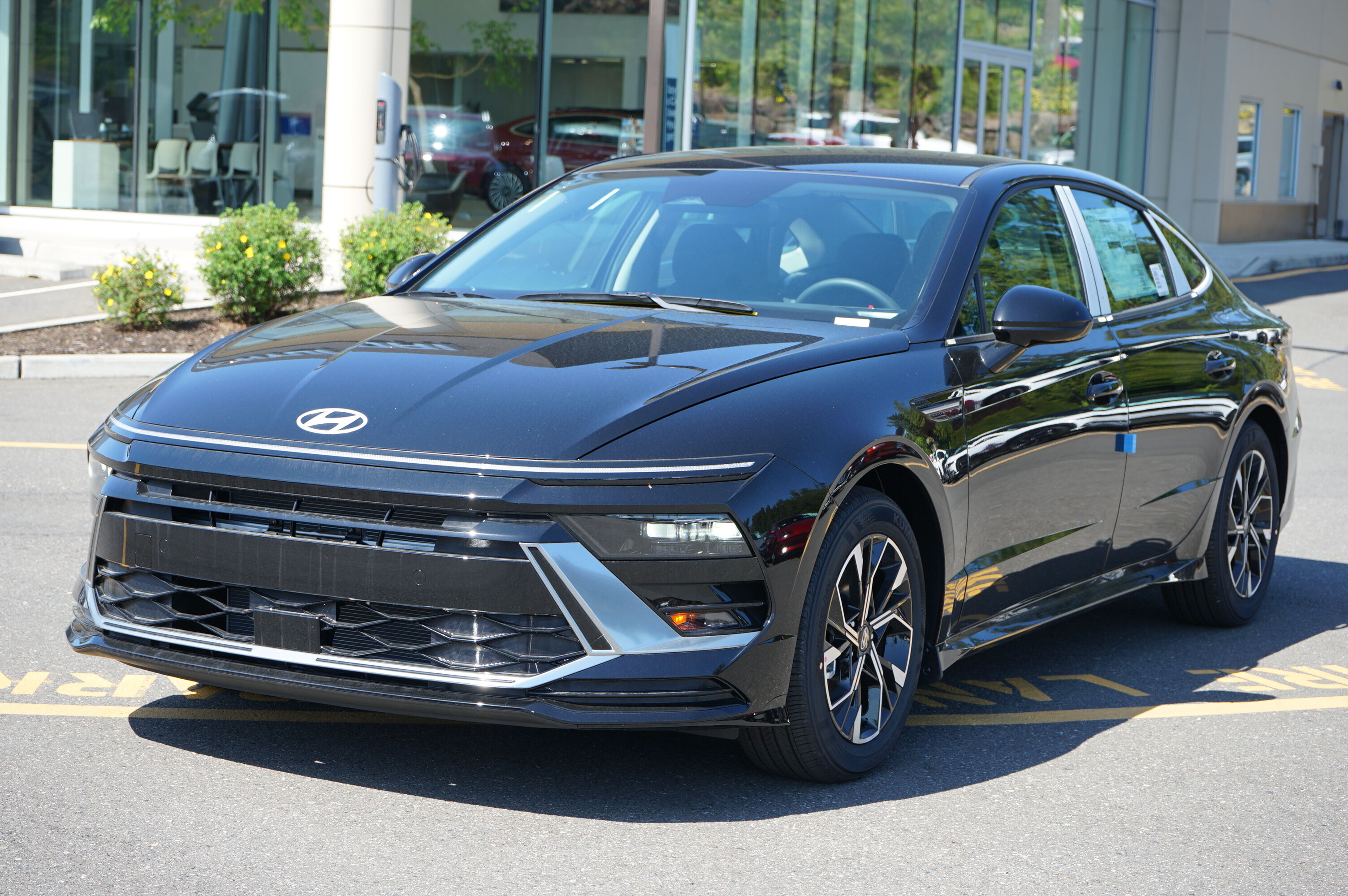 2025 Hyundai Sonata SEL Image 1 of 23