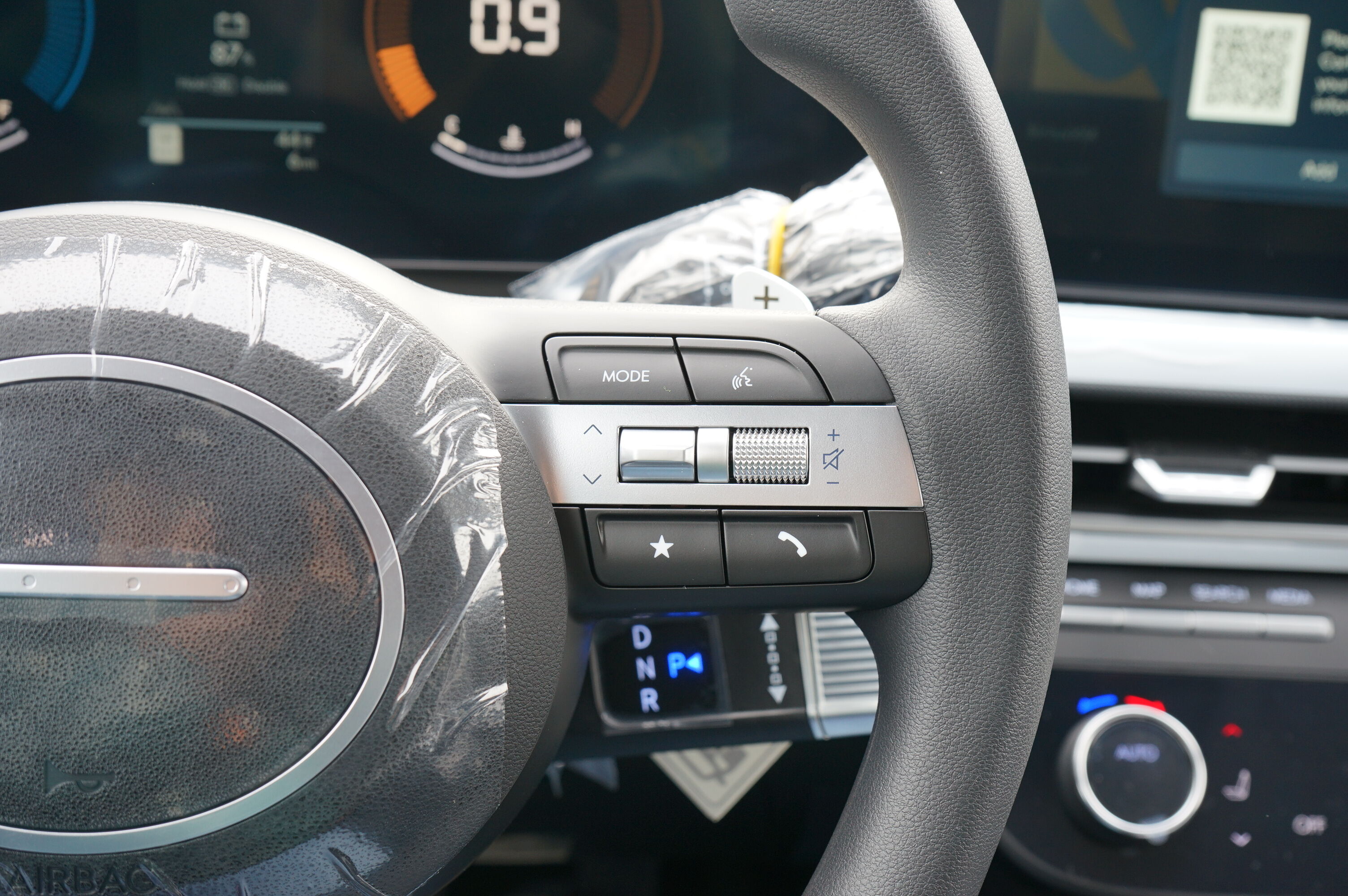 2025 Hyundai Sonata SEL Image 16 of 23