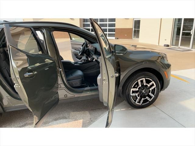 2025 Hyundai Santa Cruz Limited Image 5 of 24