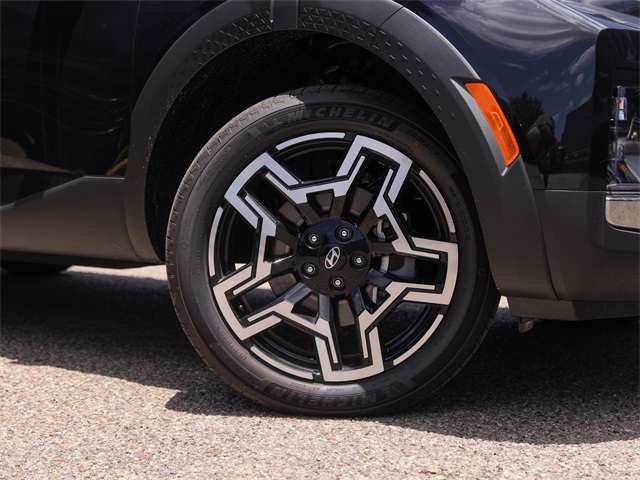 Vehicle image 7 of 22