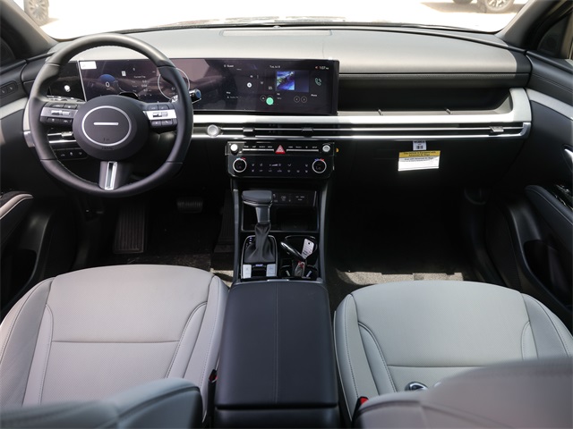 Vehicle image 11 of 22