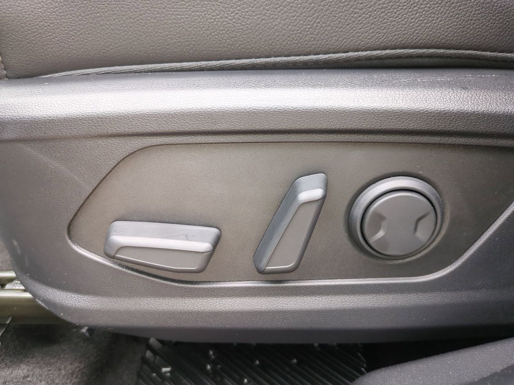 2025 Hyundai Santa Cruz Limited Image 22 of 30