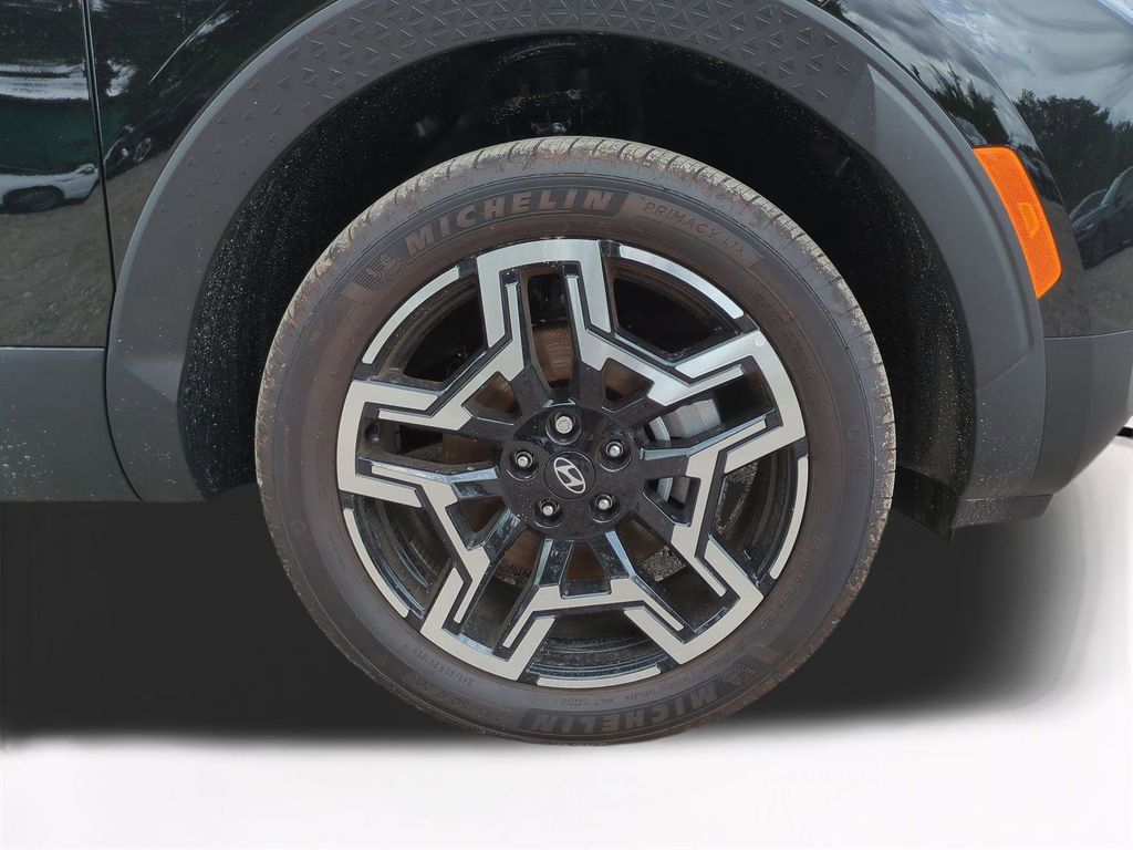 2025 Hyundai Santa Cruz Limited Image 10 of 30