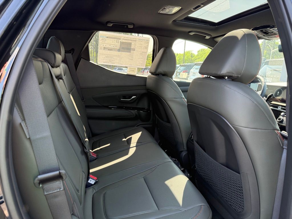 2025 Hyundai Santa Cruz Limited Image 12 of 45