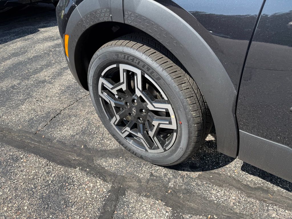 2025 Hyundai Santa Cruz Limited Image 10 of 45