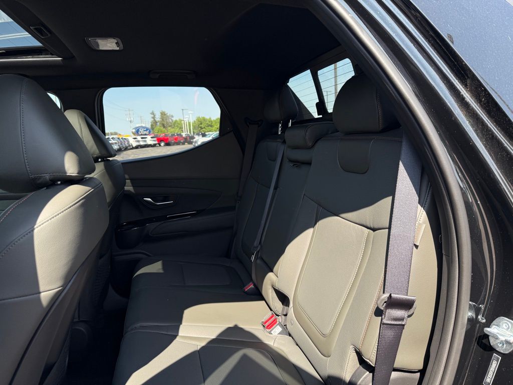 2025 Hyundai Santa Cruz Limited Image 21 of 45