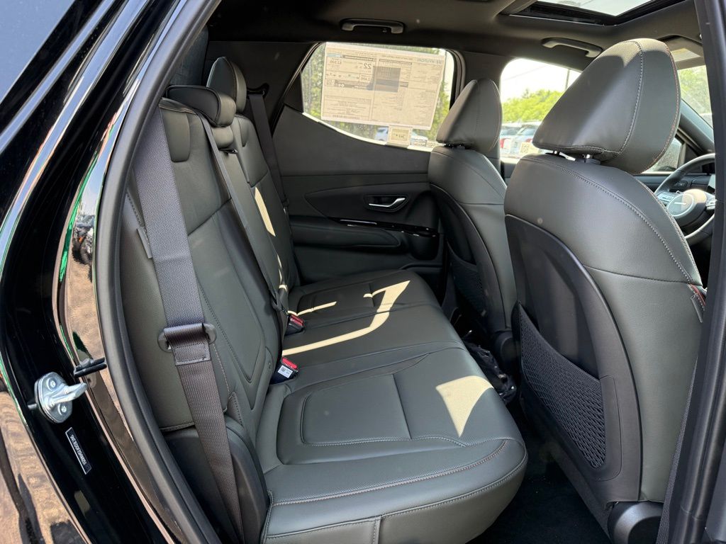 2025 Hyundai Santa Cruz Limited Image 14 of 45