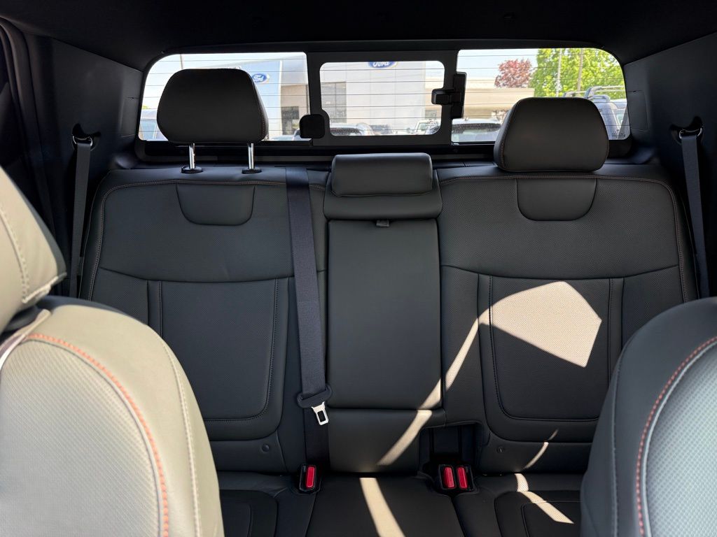 2025 Hyundai Santa Cruz Limited Image 15 of 45