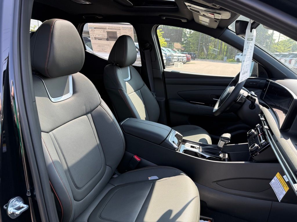 2025 Hyundai Santa Cruz Limited Image 16 of 45