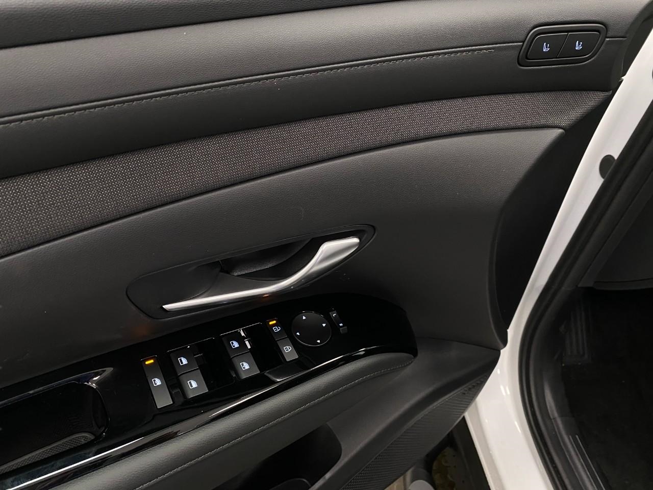 2025 Hyundai Santa Cruz Limited Image 26 of 36