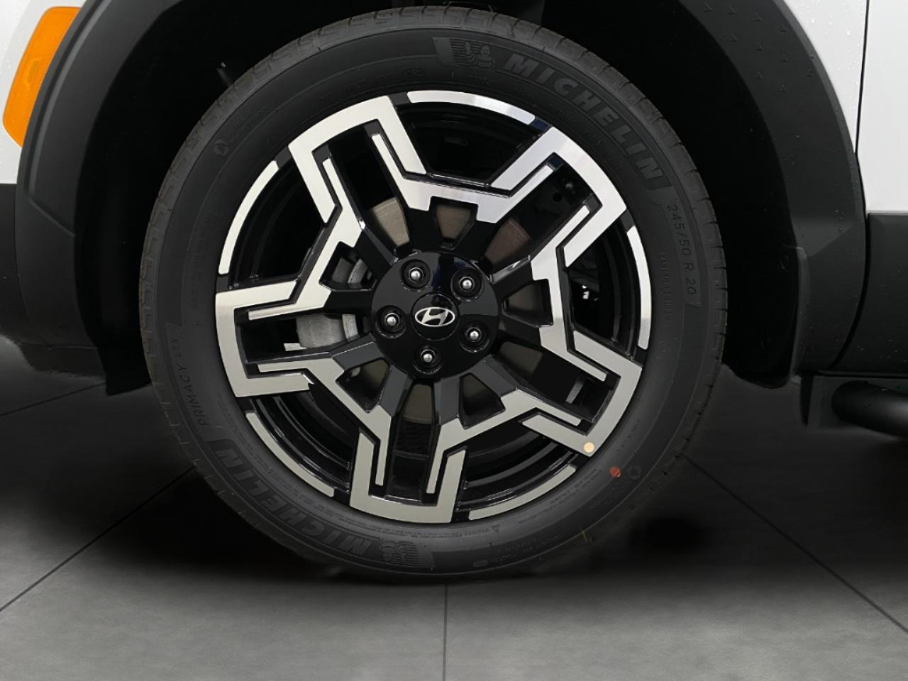 2025 Hyundai Santa Cruz Limited Image 10 of 36