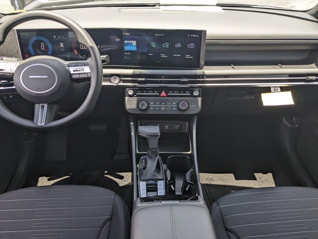 2025 Hyundai Santa Cruz SE Image 11 of 28