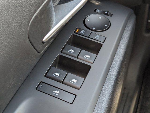 2025 Hyundai Santa Cruz SE Image 21 of 28