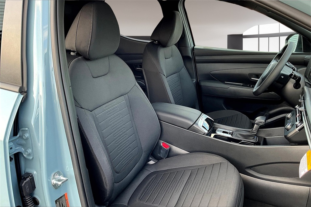 2025 Hyundai Santa Cruz SE Image 11 of 14