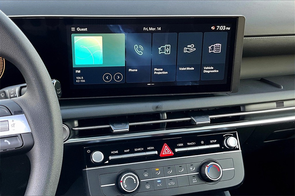 2025 Hyundai Santa Cruz SE Image 6 of 14