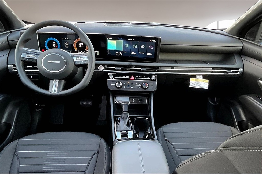 2025 Hyundai Santa Cruz SE Image 5 of 14