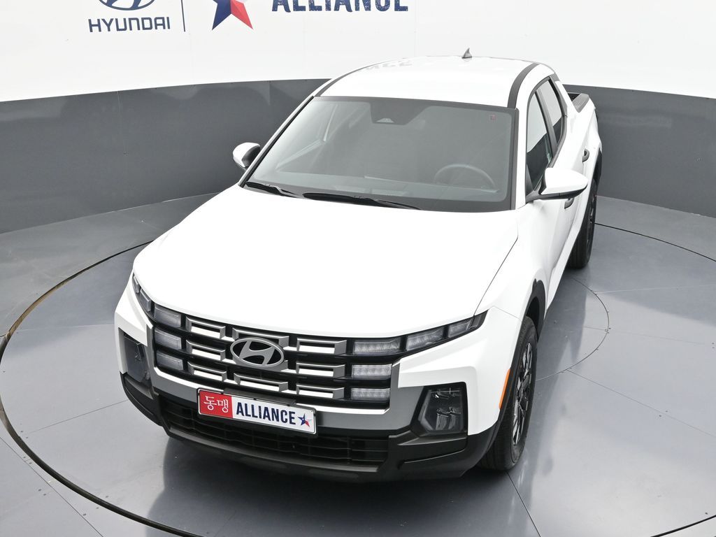 2025 Hyundai Santa Cruz SE Image 4 of 51