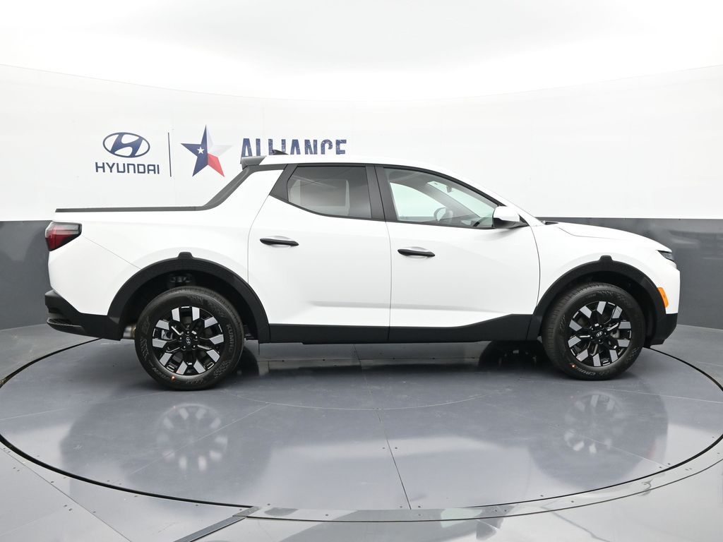 2025 Hyundai Santa Cruz SE Image 14 of 51