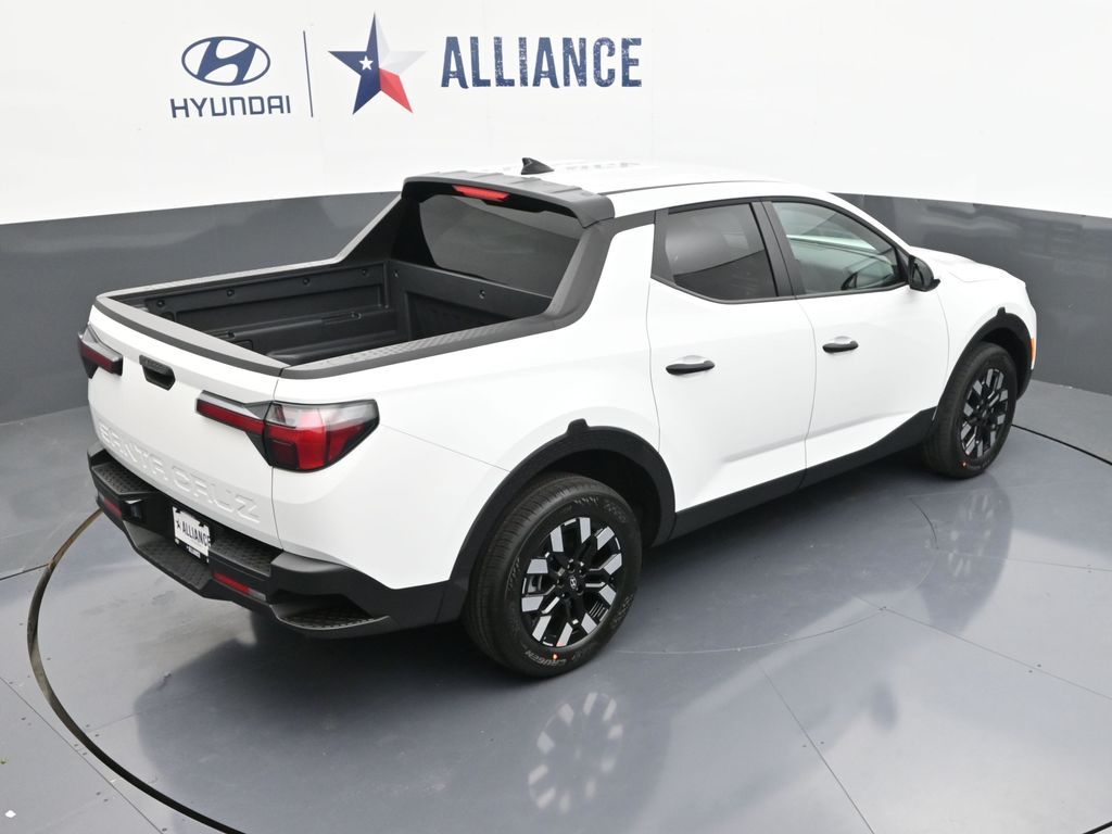 2025 Hyundai Santa Cruz SE Image 19 of 51