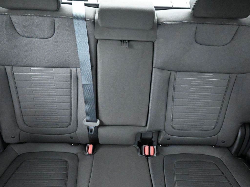 2025 Hyundai Santa Cruz SE Image 45 of 51