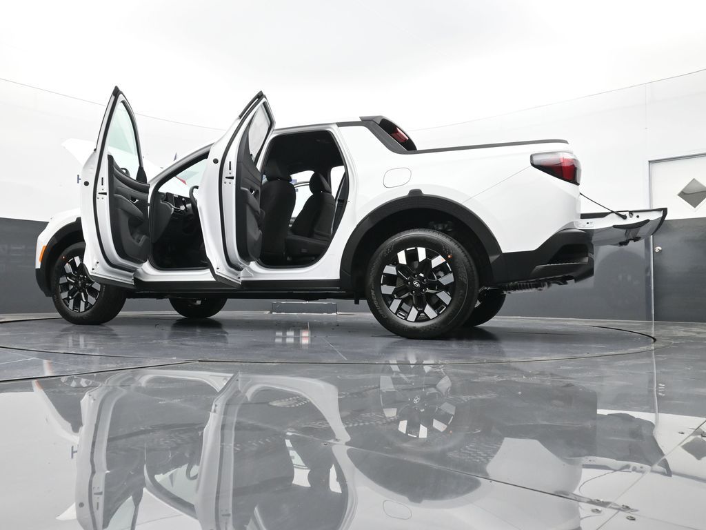 2025 Hyundai Santa Cruz SE Image 38 of 51