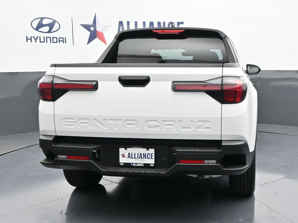 2025 Hyundai Santa Cruz SE Image 28 of 51