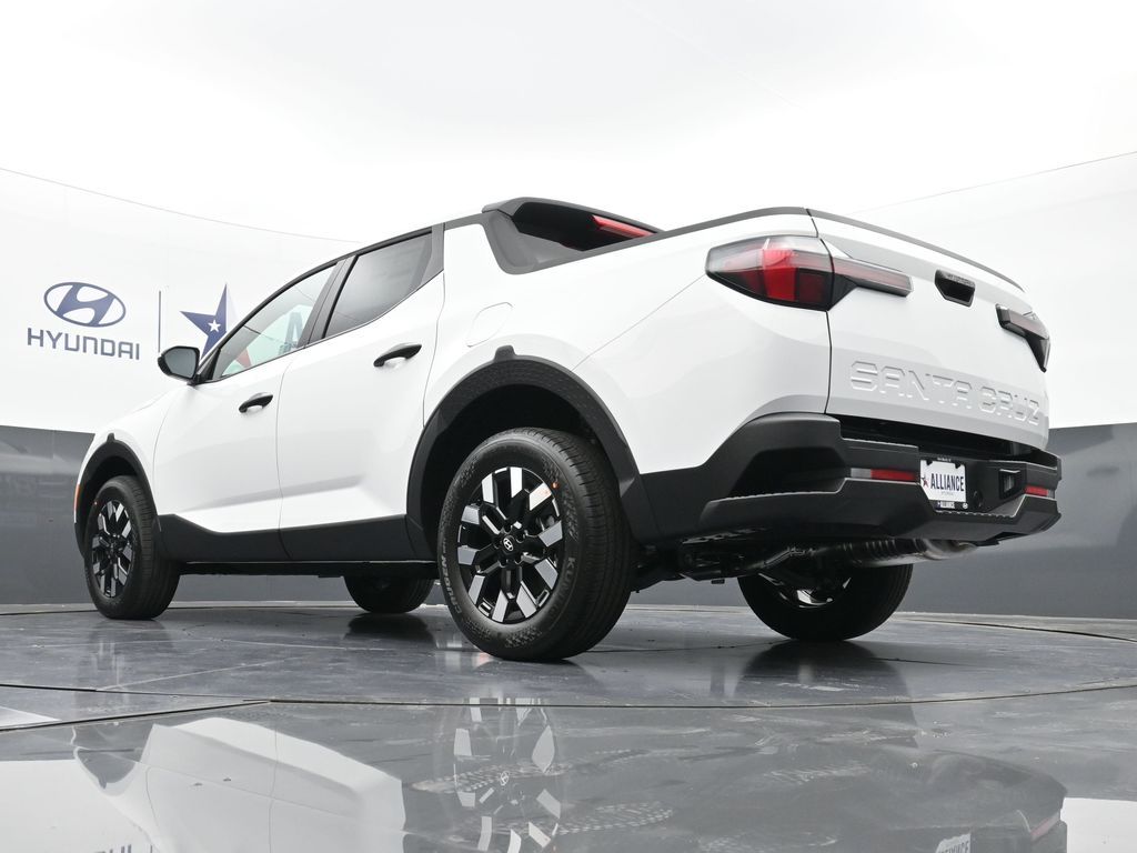 2025 Hyundai Santa Cruz SE Image 25 of 51