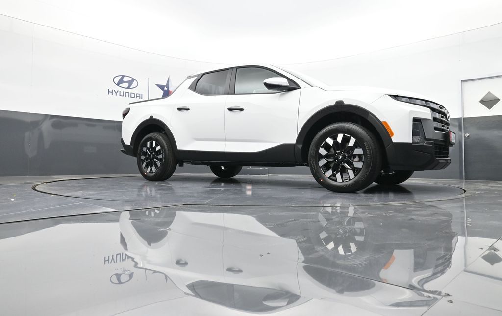 2025 Hyundai Santa Cruz SE Image 13 of 51