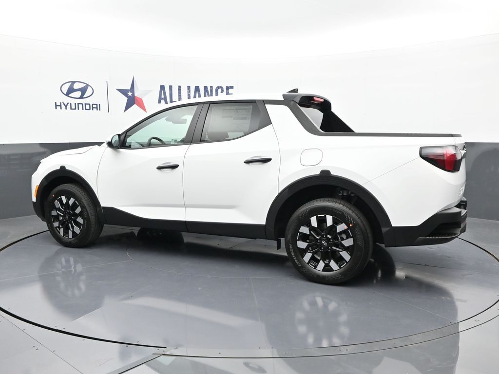 2025 Hyundai Santa Cruz SE Image 32 of 51